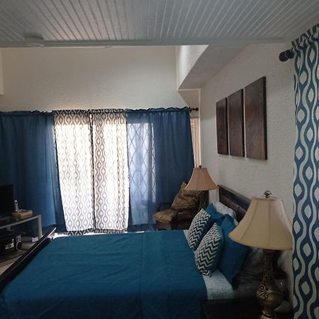 Apartamento 126 Friendship, Rockley Golf Club Bridgetown Exterior foto