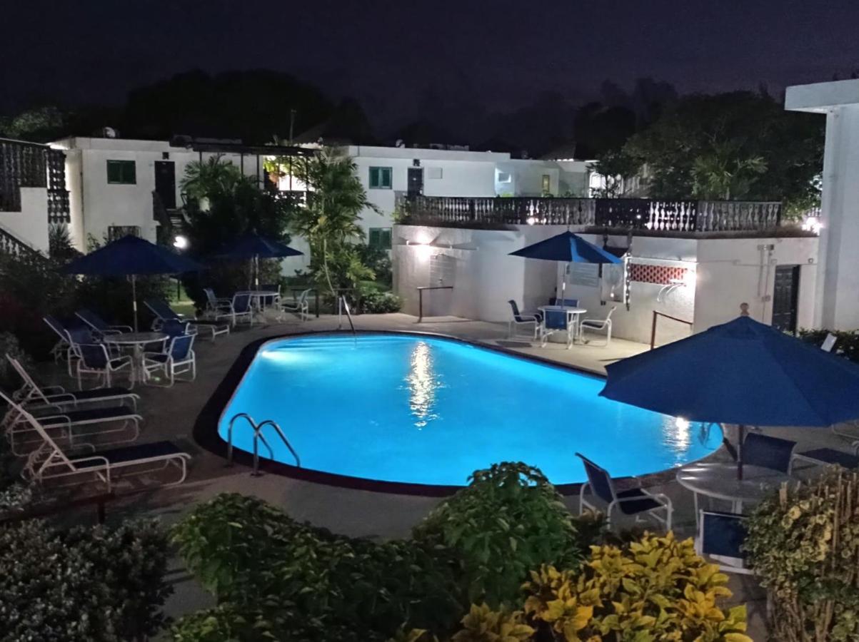 Apartamento 126 Friendship, Rockley Golf Club Bridgetown Exterior foto